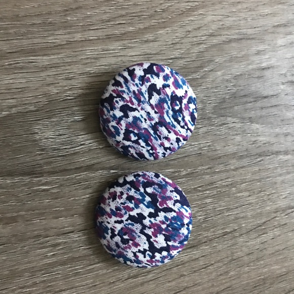 Fabric button earrings - Picture 1 of 1